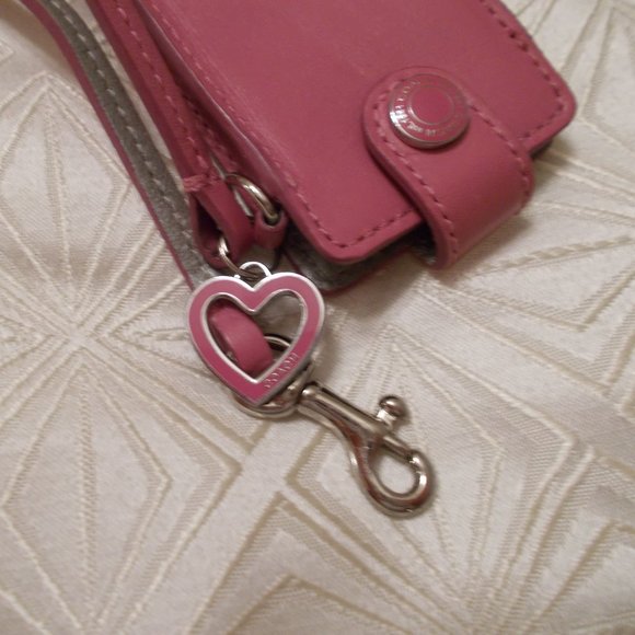 Coach iPod Nano Pink Leather Case *HOST PICK* - Picture 10 of 11